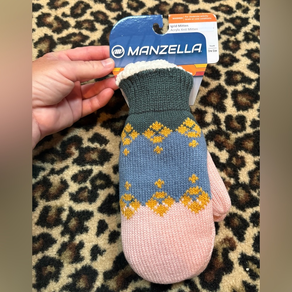 NWT Manzella Igrid Mitten Youth Os